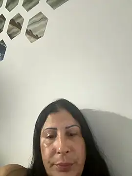 Snapshot of Angelicvill chatting on October 16, 2025, 10:27 am Angelicvill online show from October 16, 2025, 10:27 am