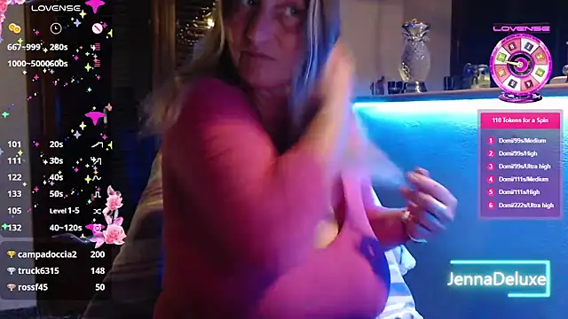 JennaDeluxe online show from May 4, 2026, 5:53 pm