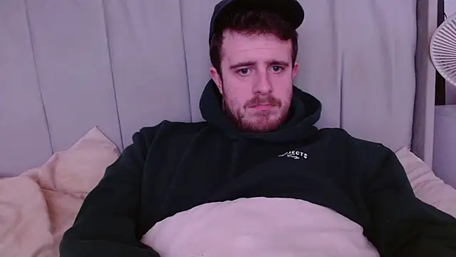 Snapshot of maxy49 chatting on December 2, 2025, 3:51 pm maxy49 online show from December 2, 2025, 3:51 pm