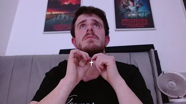 Snapshot of maxy49 chatting on December 3, 2025, 5:55 pm maxy49 online show from December 3, 2025, 5:55 pm