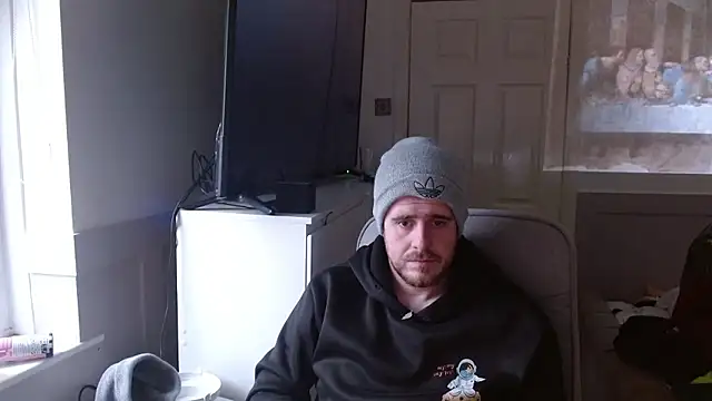 Snapshot of maxy49 chatting on January 8, 2026, 2:19 pm maxy49 online show from January 8, 2026, 2:19 pm