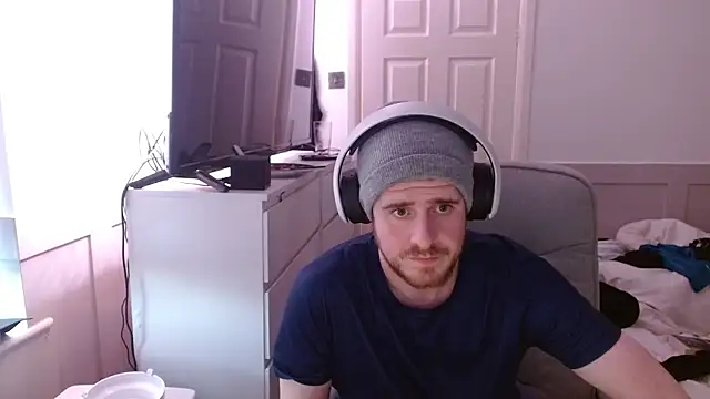 Snapshot of maxy49 chatting on January 10, 2026, 3:36 pm maxy49 online show from January 10, 2026, 3:36 pm