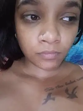 Indianqueen03 online show from May 25, 2026, 6:25 pm