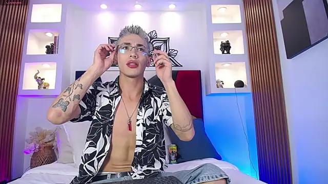 Ian Wayne online show from April 25, 2026, 9:01 pm