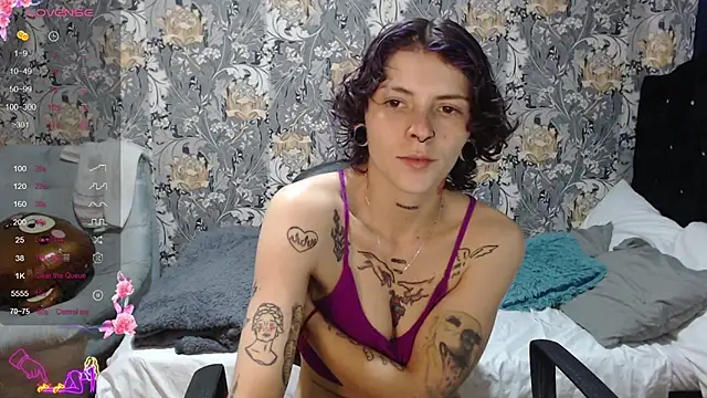pretty cristal69 online show from June 7, 2026, 5:27 pm