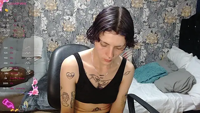 pretty cristal69 online show from June 13, 2026, 12:30 am