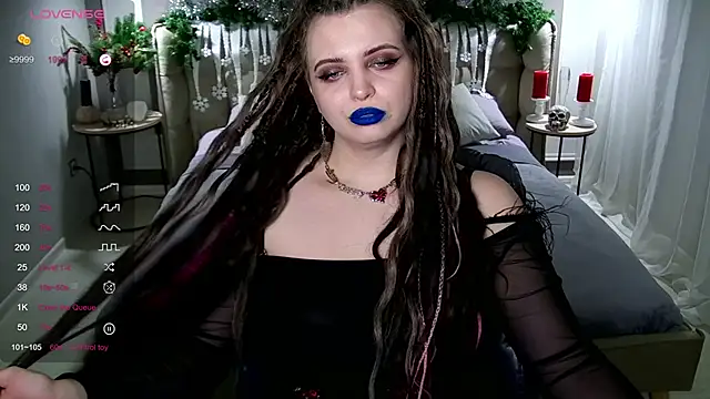 Miss Maya Mils online show from December 22, 2024, 4:17 am