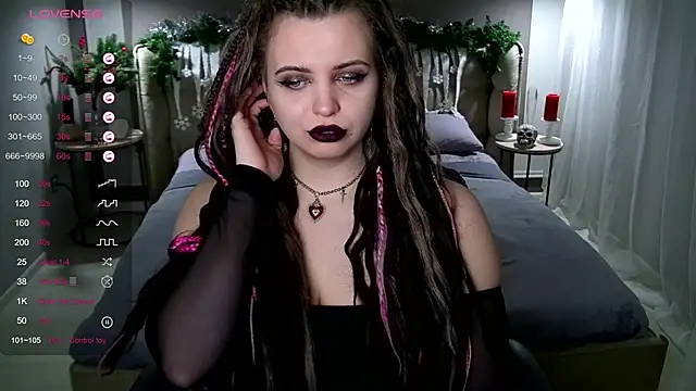 Miss Maya Mils online show from December 23, 2024, 4:12 am