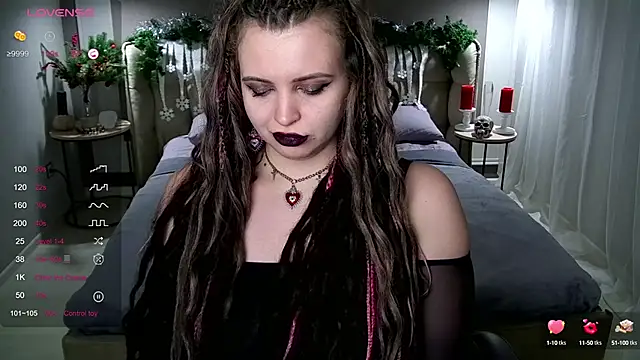 Miss Maya Mils online show from December 23, 2024, 7:17 am