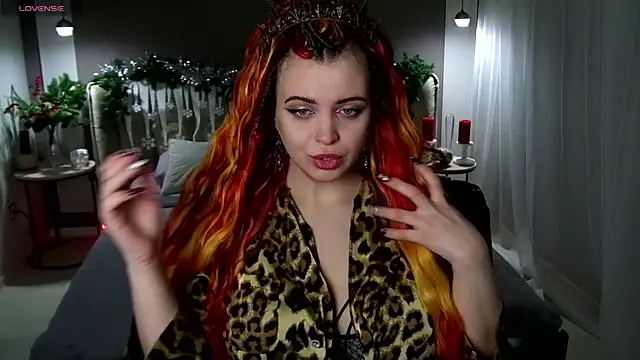 Miss Maya Mils online show from December 31, 2024, 1:04 am