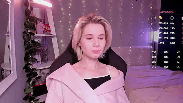 Snapshot of enigma_mia chatting on October 5, 2025, 9:29 am enigma mia online show from October 5, 2025, 9:29 am