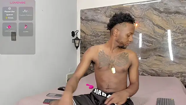 kaleb violeta 1 online show from November 15, 2025, 3:59 am