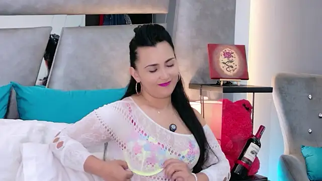 Evangeline Taylorr online show from February 27, 2026, 7:25 pm