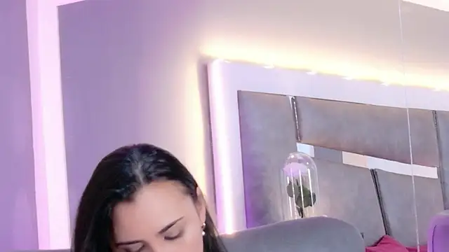 Evangeline Taylorr online show from June 24, 2026, 2:27 pm