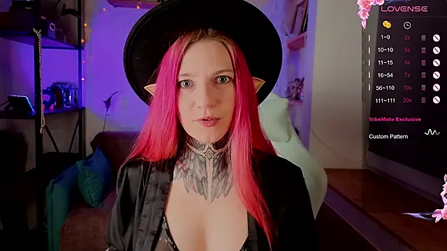 Snapshot of Roxy_____ chatting on November 2, 2025, 9:39 pm Roxy online show from November 2, 2025, 9:39 pm