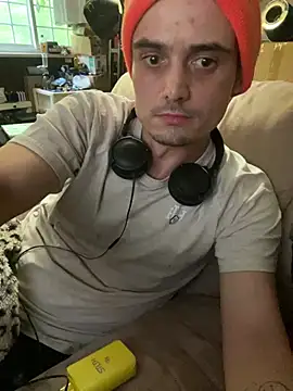 JustTylerr online show from June 21, 2026, 11:46 am