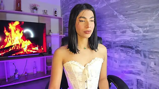 IsabelleFoxx  online show from December 17, 2024, 2:33 pm