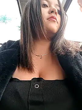 Snapshot of Cristal__04 chatting on December 11, 2024, 6:52 pm Cristal 04 online show from December 11, 2024, 6:52 pm