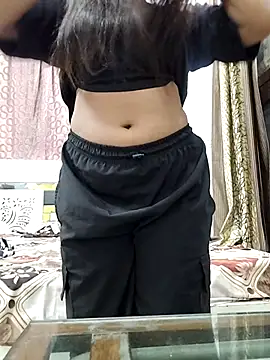 Snapshot of MohiniHott chatting on September 20, 2025, 6:14 am MohiniHott online show from September 20, 2025, 6:14 am