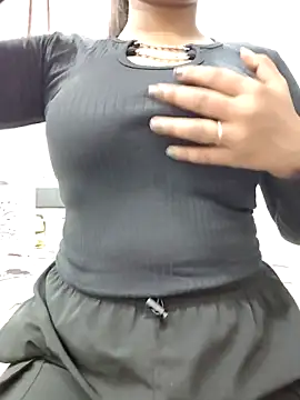 Snapshot of MohiniHott chatting on September 27, 2025, 7:13 am MohiniHott online show from September 27, 2025, 7:13 am