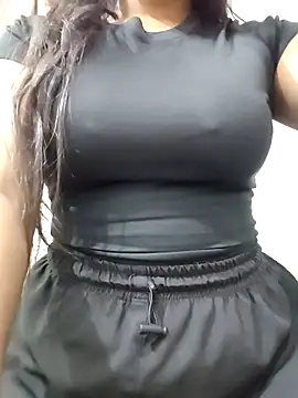 Snapshot of MohiniHott chatting on March 11, 2026, 5:02 am MohiniHott online show from March 11, 2026, 5:02 am