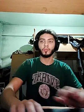 kleineid77 online show from November 20, 2025, 7:02 pm