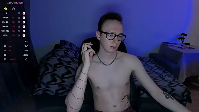 Alex silents online show from December 8, 2024, 1:03 pm