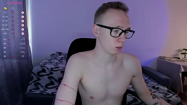Alex silents online show from March 6, 2025, 4:17 pm