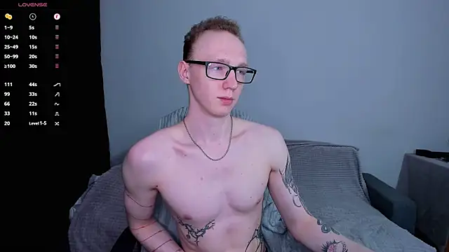 Snapshot of Alex_silents chatting on July 10, 2026, 7:05 pm Alex silents online show from July 10, 2026, 7:05 pm