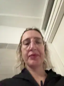 Snapshot of casalinga88 chatting on March 6, 2025, 11:36 am casalinga88 online show from March 6, 2025, 11:36 am