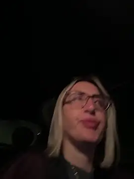 Snapshot of casalinga88 chatting on March 8, 2025, 12:00 am casalinga88 online show from March 8, 2025, 12:00 am