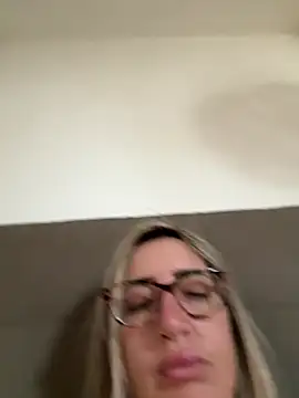Snapshot of casalinga88 chatting on March 9, 2025, 11:25 am casalinga88 online show from March 9, 2025, 11:25 am