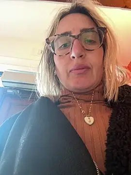 Snapshot of casalinga88 chatting on March 14, 2025, 9:57 am casalinga88 online show from March 14, 2025, 9:57 am