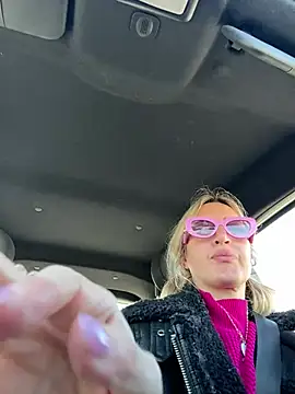Snapshot of casalinga88 chatting on March 17, 2025, 11:42 am casalinga88 online show from March 17, 2025, 11:42 am