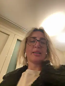 Snapshot of casalinga88 chatting on March 21, 2025, 5:56 pm casalinga88 online show from March 21, 2025, 5:56 pm