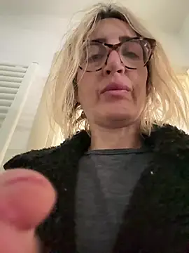 Snapshot of casalinga88 chatting on March 22, 2025, 11:11 am casalinga88 online show from March 22, 2025, 11:11 am