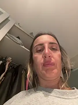 Snapshot of casalinga88 chatting on September 27, 2025, 1:16 pm casalinga88 online show from September 27, 2025, 1:16 pm