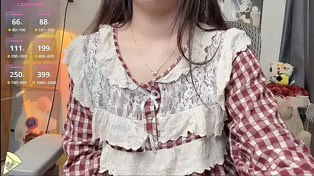 Berrysweet 68 online show from February 24, 2025, 1:21 pm