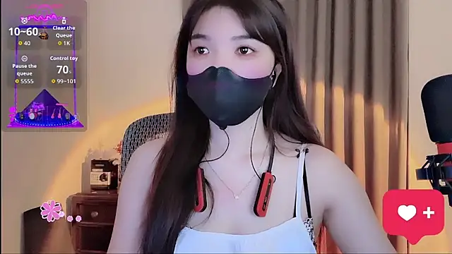 Berrysweet 68 online show from June 9, 2026, 6:30 pm