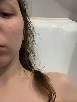 Adela Vetta online show from February 3, 2025, 8:46 pm