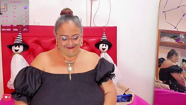 Snapshot of BBW_salome chatting on September 30, 2025, 9:09 pm BBW salome online show from September 30, 2025, 9:09 pm