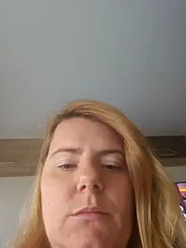 KarlyGray10 online show from October 3, 2025, 10:56 am