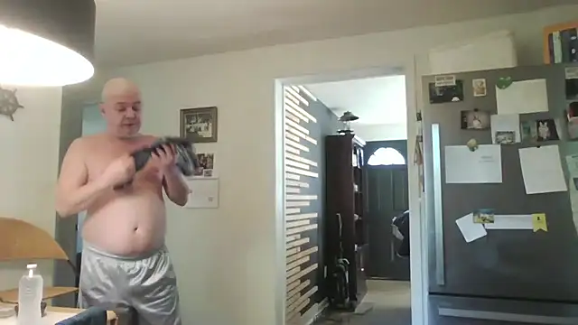 keiferkriss online show from October 18, 2025, 5:57 pm