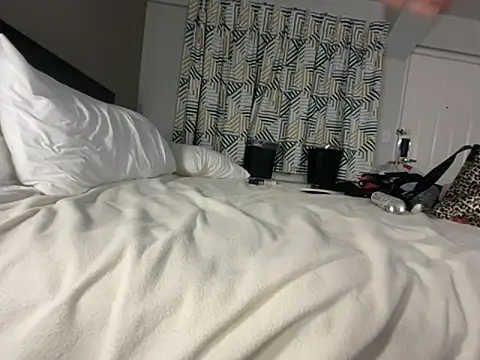 tatted-bitty online show from November 9, 2025, 9:51 am