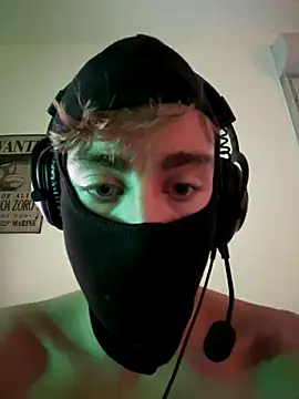 Snapshot of pablito19695 chatting on December 3, 2024, 2:27 pm pablito19695 online show from December 3, 2024, 2:27 pm