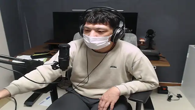 Snapshot of tokimori chatting on February 26, 2025, 6:15 am tokimori online show from February 26, 2025, 6:15 am