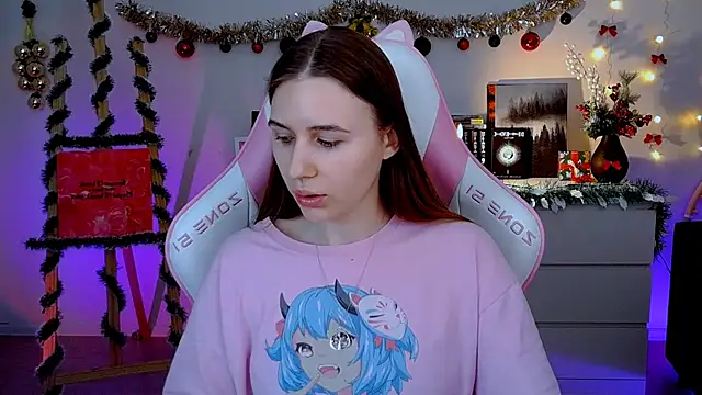 AliceCharmy online show from December 5, 2025, 9:29 am