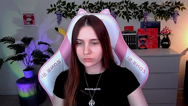 AliceCharmy online show from March 20, 2026, 4:12 pm