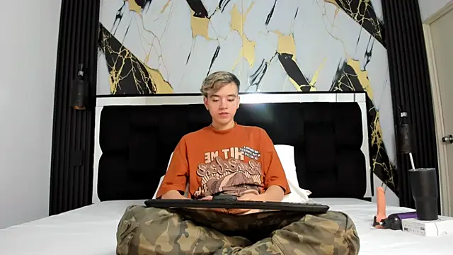 bunny maxi online show from December 12, 2024, 12:44 pm