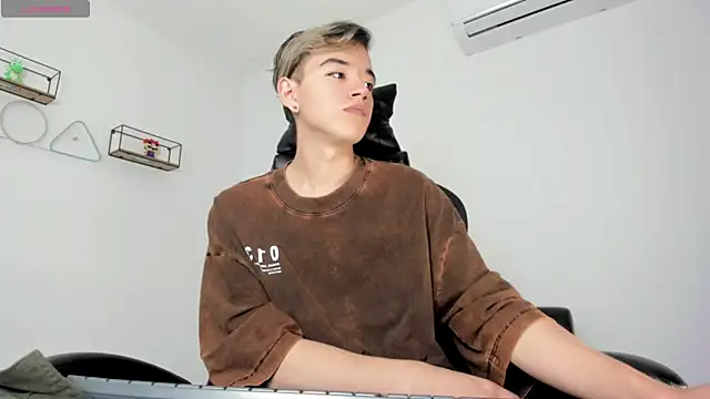 bunny maxi online show from February 24, 2025, 12:26 pm